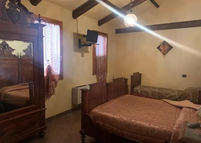 ベッド・アンド・ブレックファスト B&B Il Fiocinino 3*